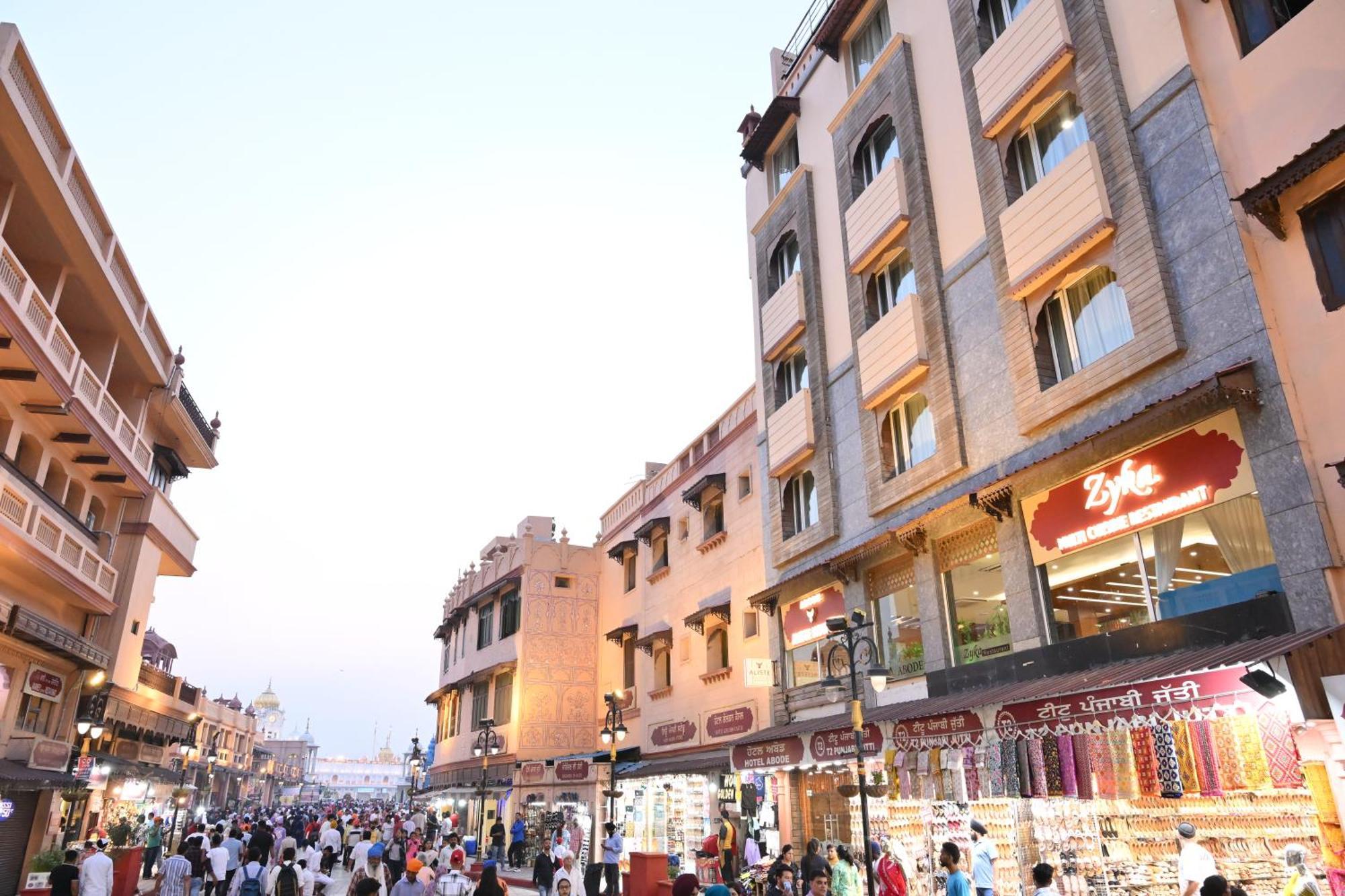 Abode By Aliste Hotels- 2 Minutes Walking To Golden Temple, Amritsar Exterior photo